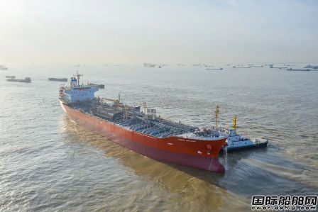 南通中远海运船务年修理船舶首次突破200艘